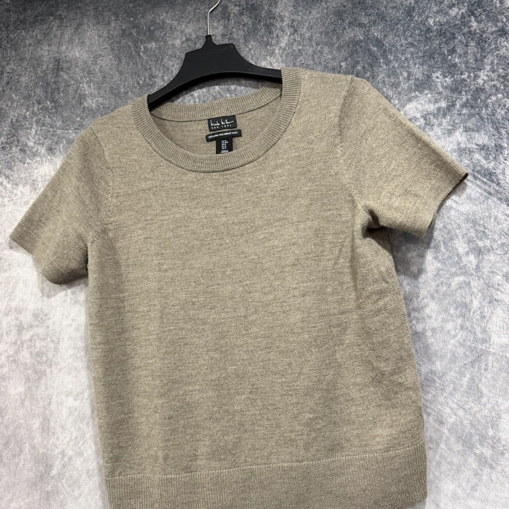 Nicole Miller New York Womens M Merino Wool Sweater Top Short Sleeve Button Back